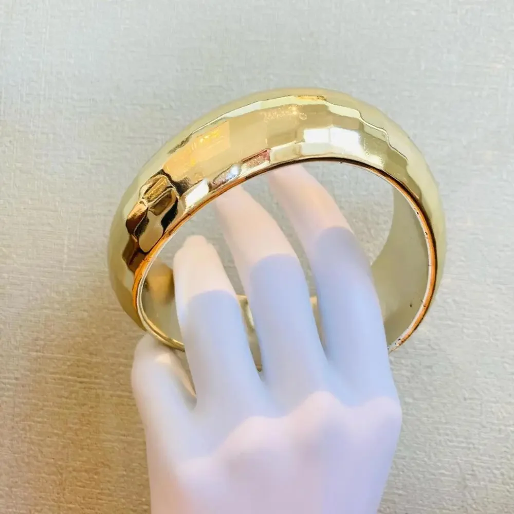 Vintage Gold Tone Faceted Bangle Bracelet Wavy Metallic